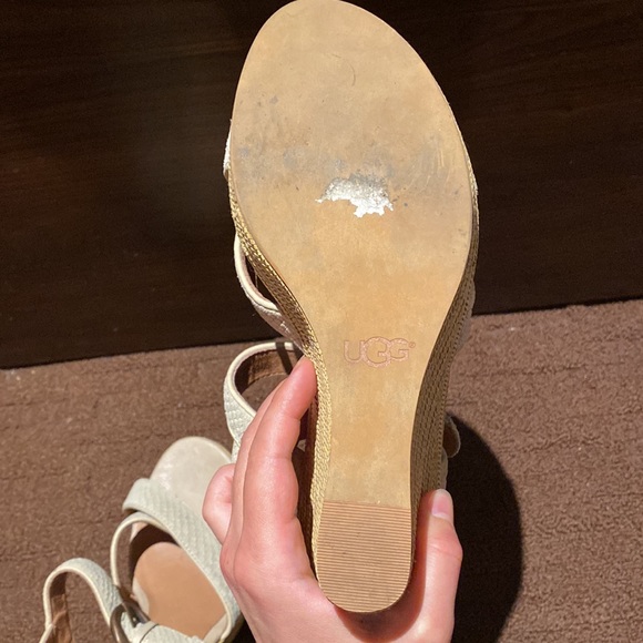 UGG never worn - Picture 7 of 7